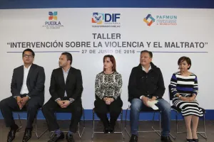 SEDIF y SGG capacitan funcionarios en atención de violencia y maltrato