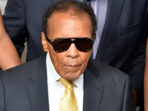 Hospitalización de Muhammad Ali podría ser grave