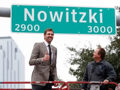 Nowitzki avala que la NBA se juegue sin público