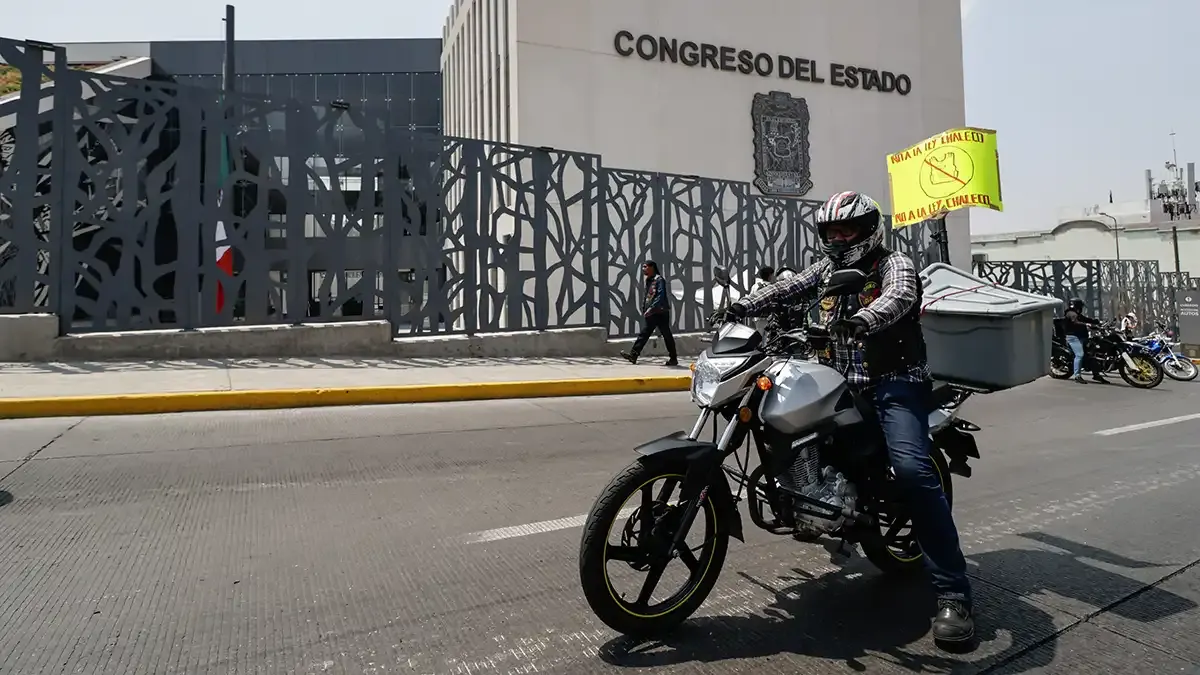 Manif Motociclistas Congreso Pue