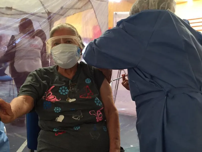 Detectan dos casos de cepa británica de COVID-19 en Oaxaca