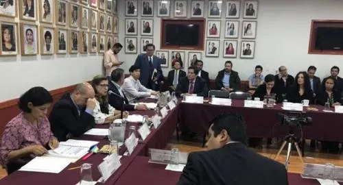 Jalisco, el primer estado en recortar dinero a partidos