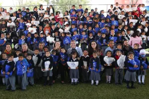 Tony Gali trabaja por mejores oportunidades educativas para niñez de Puebla