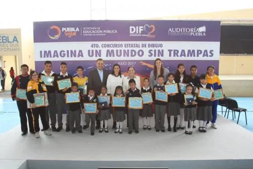 Dinorah López promueve el valor del respeto entre la niñez y la juventud