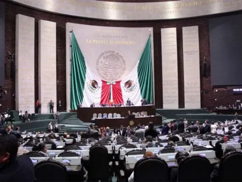 Morena rechaza a Laura Rojas como presidenta de Diputados