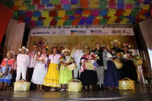 Se corona a la Xochicihuatl en Atlixco