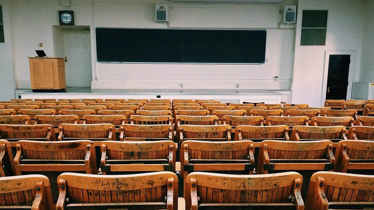 Escuelas particulares reanudarán clases presenciales a partir del 1 de marzo