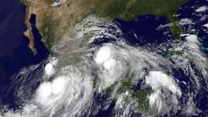 CFE reporta afectaciones de energía en 7 estados