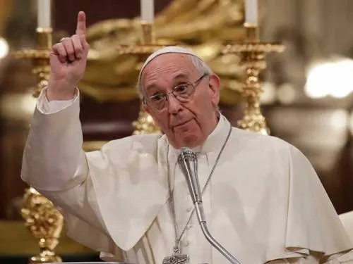 El Papa instala una lavandería para pobres e indigentes
