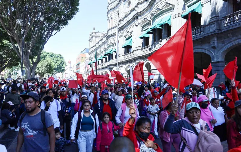 marcha-movimiento-antorchista