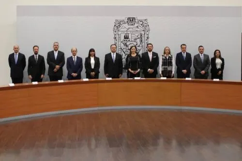 Gobierno de austeridad: se bajarán los salarios y exhortará al TSJ y al Congreso a hacer lo mismo