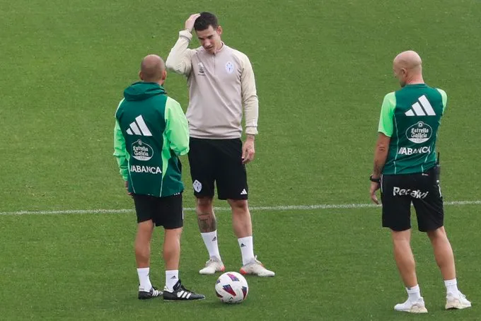 Santi Mina