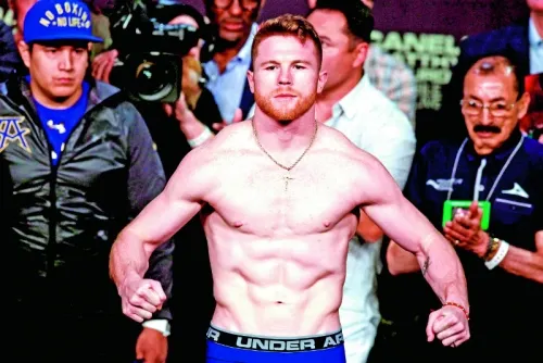 Canelo Álvarez enfrenta a Sergey Kovalev para conseguir el título de los semicompletos de la OMB