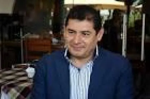 Frente Amplio Puebla nos Une sale en defensa de Armenta y acusa a RMV de persecución política