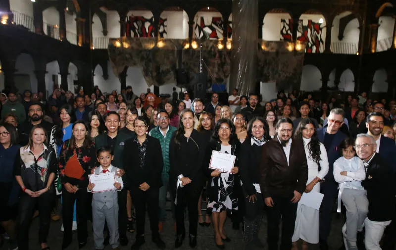 Inaugura Museos Puebla Mega Exposición de Artistas Poblanos