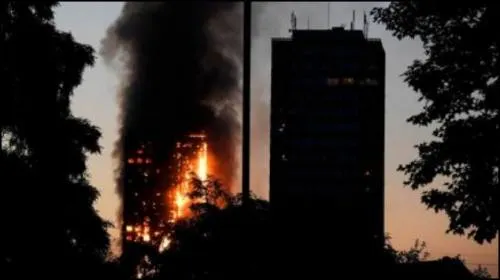 Incendio en bloque de apartamentos de Londres deja 6 muertos, cifra aumentaría: policía