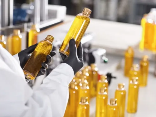 Falso que dióxido de cloro cura el COVID-19, es de alto riesgo consumirlo