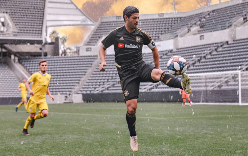 Carlos Vela anuncia su retiro del fútbol profesional tras 19 años de carrera