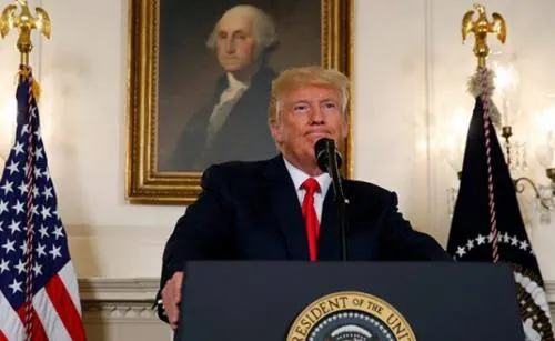 Ku Klux Klan, neonazis y supremacistas blancos son criminales: Trump