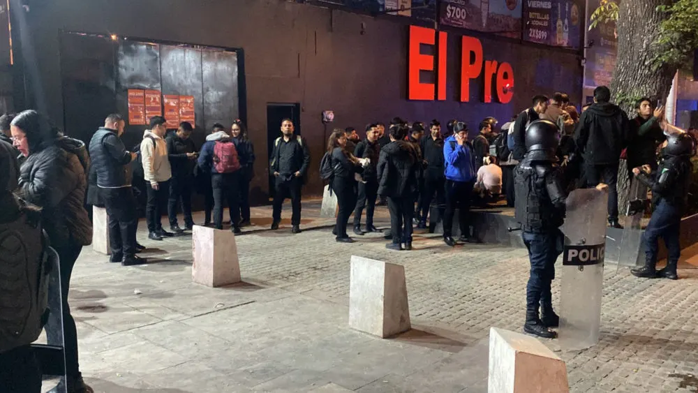 Clausura de bares en avenida Juárez