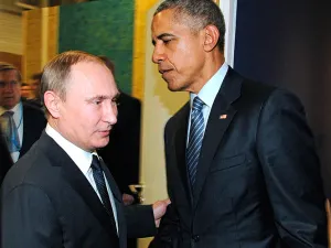 Putin y Obama se reúnen en París; tratan derribo de avión