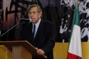Cárdenas pide no bajar la guardia en tema de reforma energética
