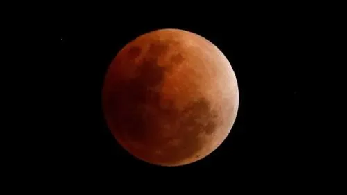 Sigue en vivo el eclipse lunar más largo del siglo