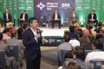 Eduardo Rivera planea continuar con concesión de agua en Puebla y más rutas alimentadoras