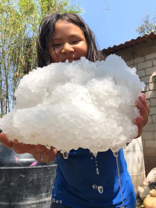Sorprende granizada en Cuayucan de Andrade
