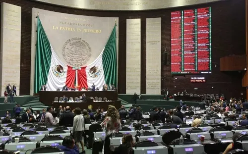 Diputados de oposición reprueban gestión de AMLO