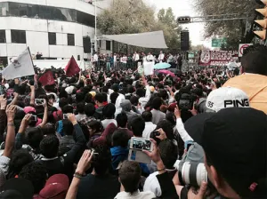 Alumnos IPN logran ?tumbar? a su directora