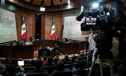 TEPJF sanciona a Morena por omisiones en spot