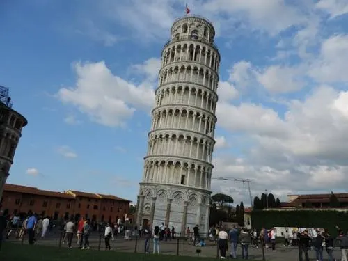 ¿Por qué no se ha caído la Torre de Pisa?