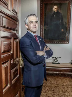 En 2018, no sé si iré por izquierda o independiente: Mancera