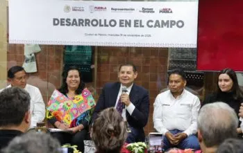 Gobierno de Puebla potencia producción de nochebuena y consolida a Atlixco como líder nacional