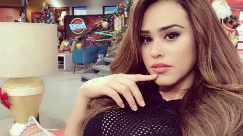 ¡¿Oootra?! Yanet García vuelve a desvestirse para el público