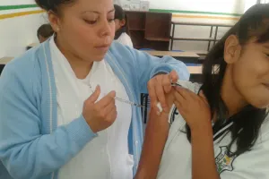 ISSSTE aplicó más de 20 mil vacunas en Puebla
