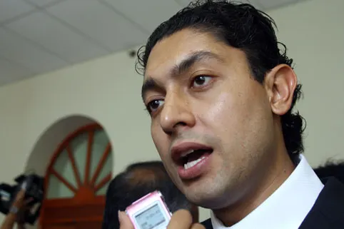 Justifica Salomón el regreso de los diputados perdedores
