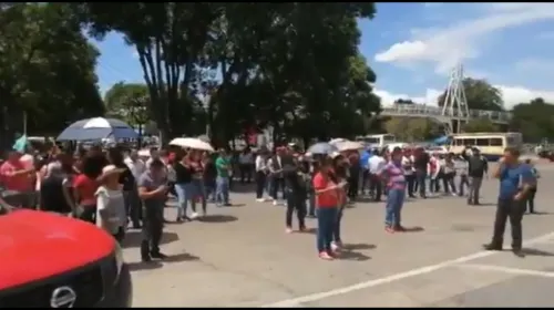 Familiares y amigos de Meztli exigencia justicia a las puertas de la FGE