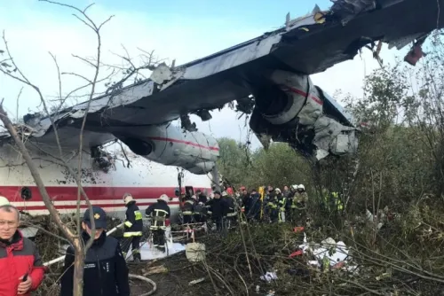Avión aterriza de emergencia en Ucrania; hay cinco muertos