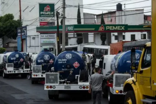 Al menos 10 estados afectados por desabasto de combustible