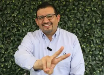 Alcántara propone dar espacios para candidaturas indígenas; pruebas de ADN serán requisito indispensable