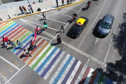 En Puebla sigue la homofobia, así lo demuestra la queja contra las cebras peatonales