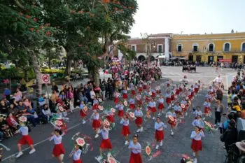 Invita Ariadna Ayala al Desfile del Aniversario de la Revolución Mexicana en Atlixco