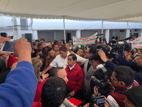 Prepotencia y acarreados, el registro del precandidato Álvaro Alatriste