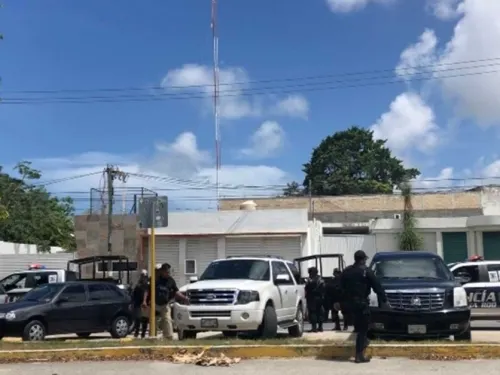 Roba comando armado boletas sin usar en Cancún