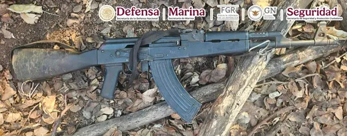 Fuerzas federales enfrentan a grupos delictivos en Michoacán y aseguran armamento
