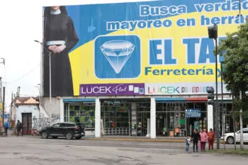 Ferretería El Talismán se solidariza con la Sierra Norte; dona herramientas para zonas afectadas