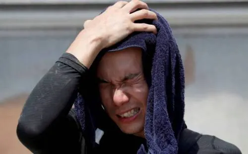 Ola de calor invade a Japón, hay 14 muertos y mil 500 hospitalizados