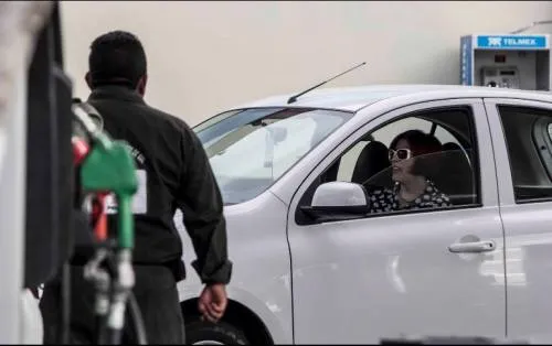 No se descartan más aumentos a gasolina, informa Hacienda